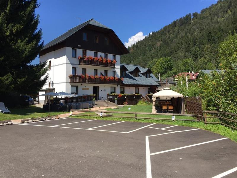 Hotel Tarvisio Four Seasons Exteriér fotografie